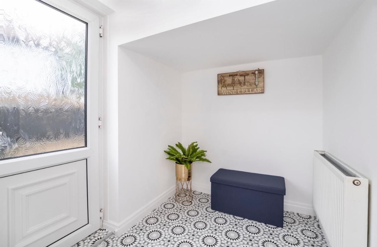 Stylish Hot Tub House With Free Parking! Villa York Luaran gambar